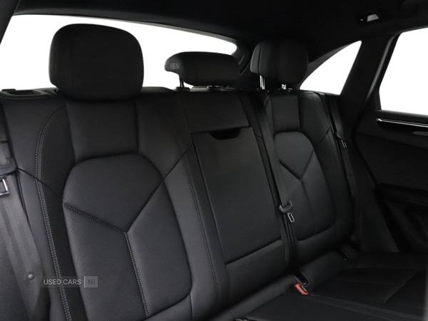 Used Porsche Macan 2021 for sale - 76338178: Photo 18