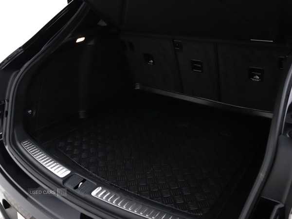 Used Porsche Macan 2021 for sale - 76338178: Photo 19