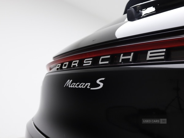 Used Porsche Macan 2021 for sale - 76338178: Photo 20