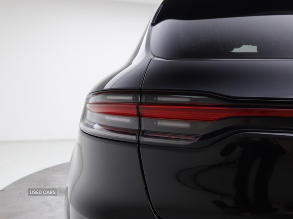 Used Porsche Macan 2021 for sale - 76338178: Photo 21
