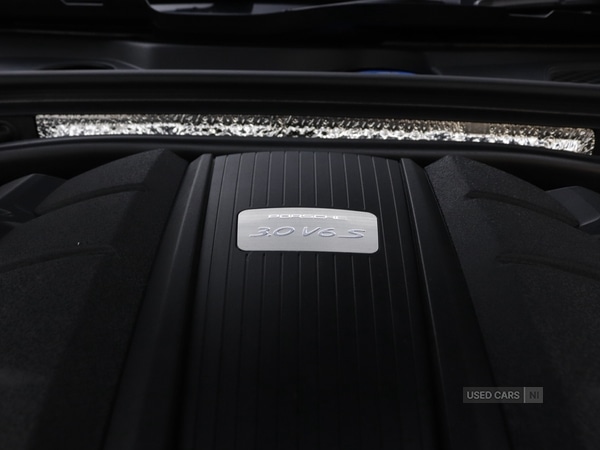 Used Porsche Macan 2021 for sale - 76338178: Photo 25
