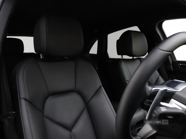 Used Porsche Macan 2021 for sale - 76338178: Photo 26