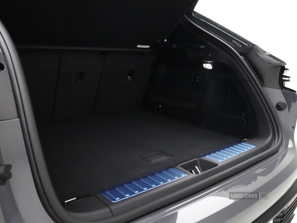 Used Porsche Macan 2025 for sale - 76936937: Photo 18