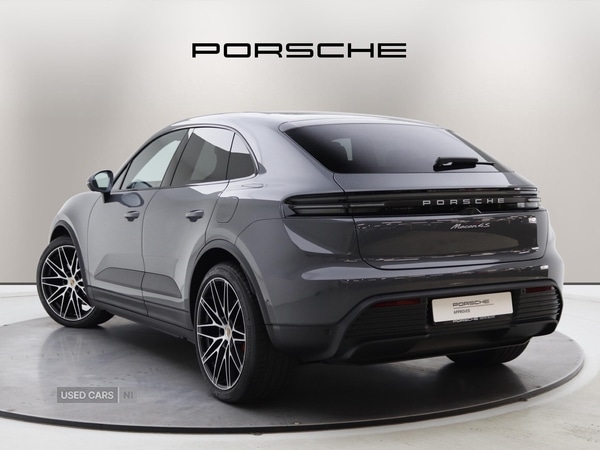 Used Porsche Macan 2025 for sale - 76936937: Photo 2