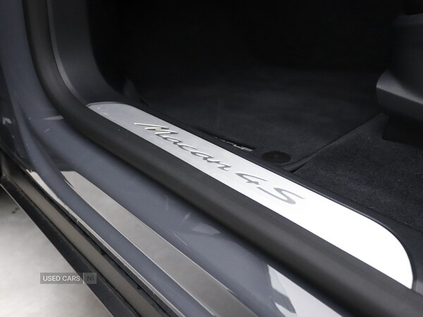 Used Porsche Macan 2025 for sale - 76936937: Photo 30