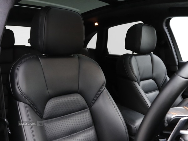 Used Porsche Macan 2018 for sale - 77825422: Photo 29