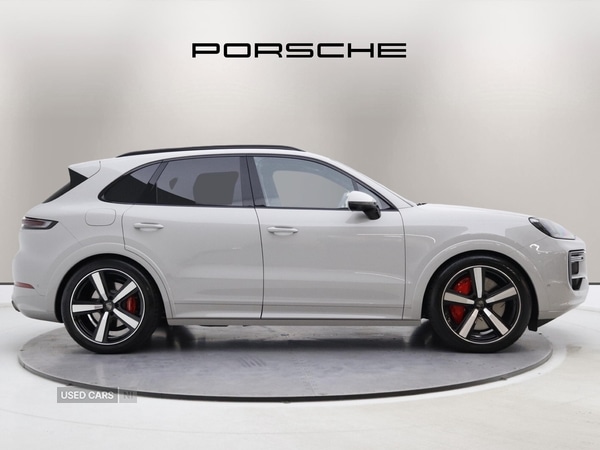 Used Porsche Cayenne 2025 for sale - 76338225: Photo 3