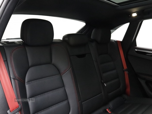 Used Porsche Macan 2023 for sale - 76621230: Photo 27