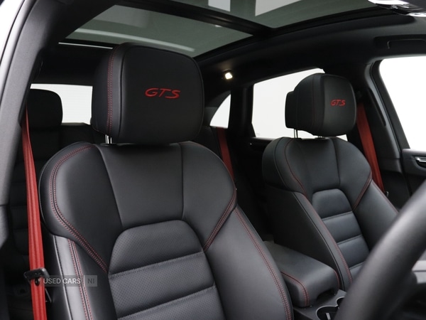 Used Porsche Macan 2023 for sale - 76621230: Photo 28