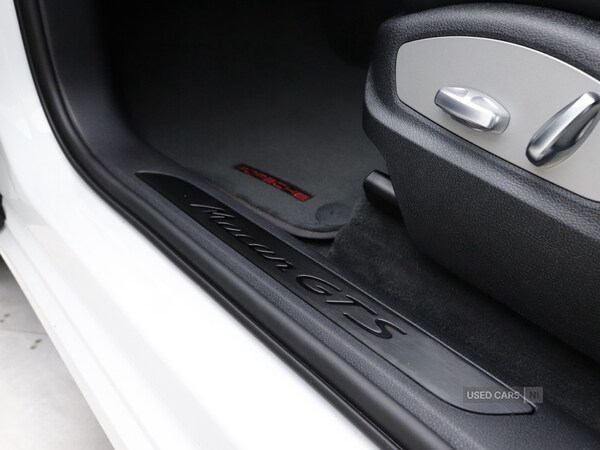 Used Porsche Macan 2023 for sale - 76621230: Photo 29