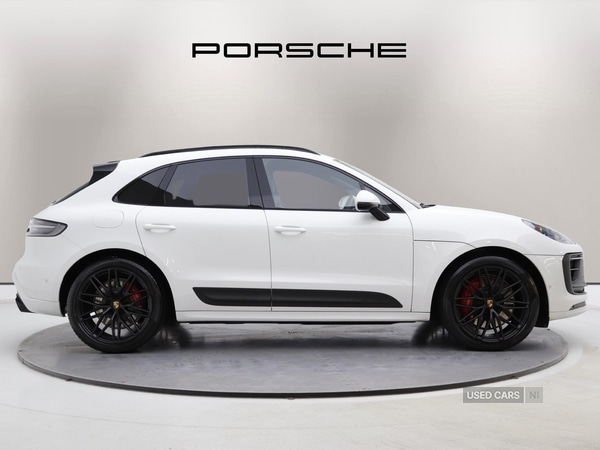 Used Porsche Macan 2023 for sale - 76621230: Photo 3