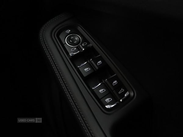 Used Porsche Macan 2018 for sale - 76744000: Photo 36