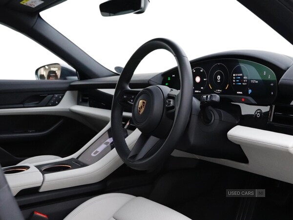 Used Porsche Taycan 2022 for sale - 76372076: Photo 9