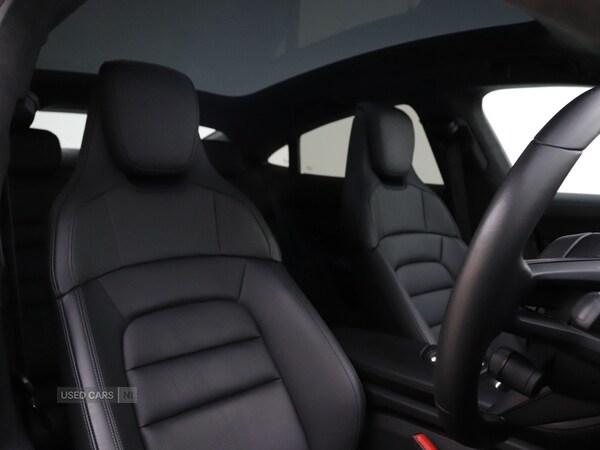 Used Porsche Taycan 2023 for sale - 76228469: Photo 31