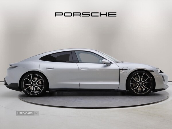 Used Porsche Taycan 2023 for sale - 76228469: Photo 3