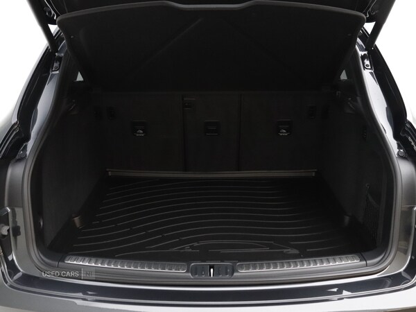 Used Porsche Macan 2024 for sale - 77426330: Photo 16