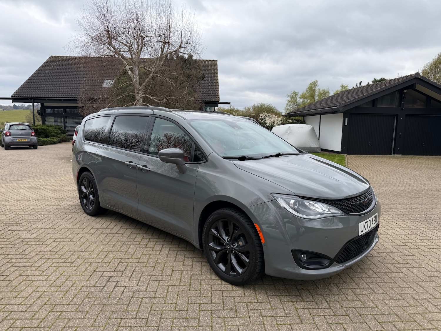 Used Chrysler Other 2020 for sale - 78000653: Photo 3