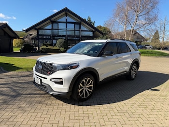 Used Ford Explorer 2025 for sale - 78025812: Photo