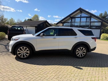 Used Ford Explorer 2025 for sale - 78025812: Photo