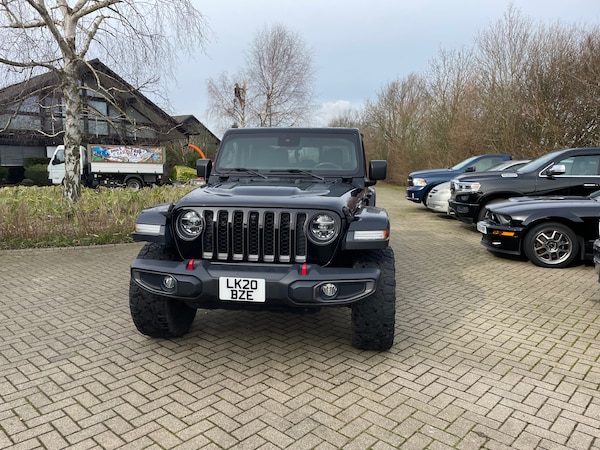 Used Jeep Gladiator 2020 for sale - 70136252: Photo 2