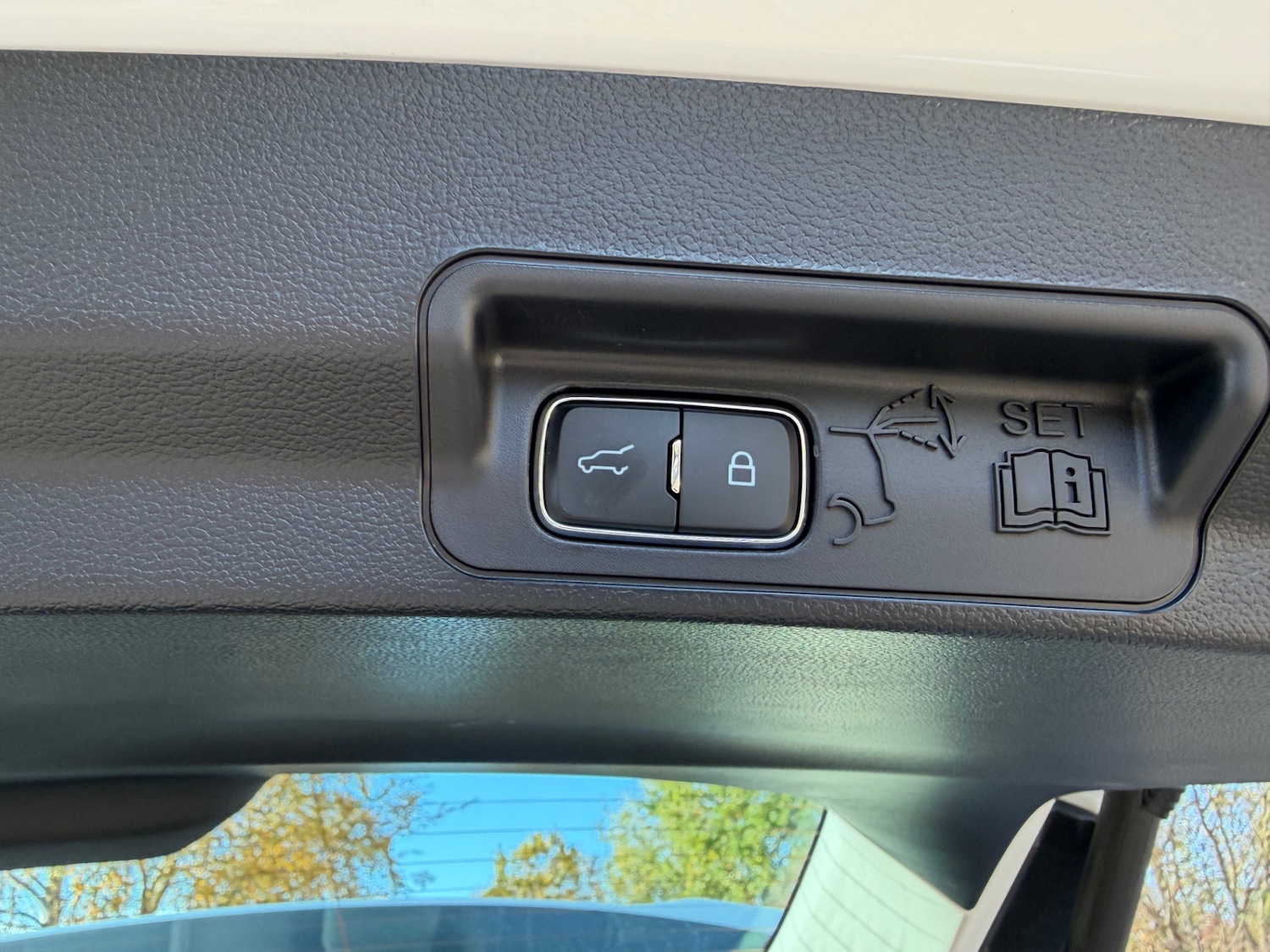 Used Ford Explorer for sale - 76476720: Photo 13