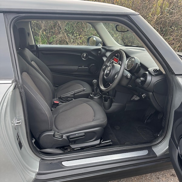 Used MINI Hatch 2017 for sale - 76201293: Photo 17