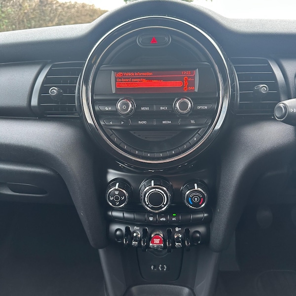 Used MINI Hatch 2017 for sale - 76201293: Photo 24
