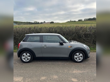 Used MINI Hatch 2017 for sale - 76201293: Photo 2