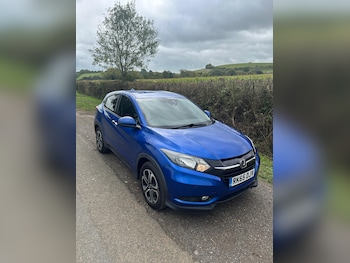 Used Honda HR-V 2015 for sale - 76042857: Photo