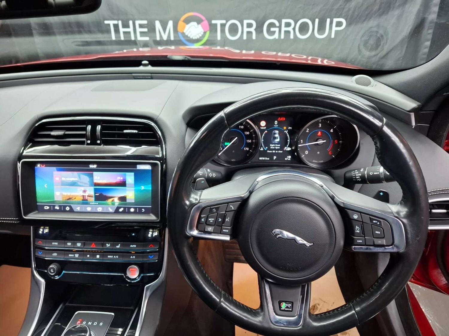 Used Jaguar XE 2017 for sale - 77151202: Photo 16