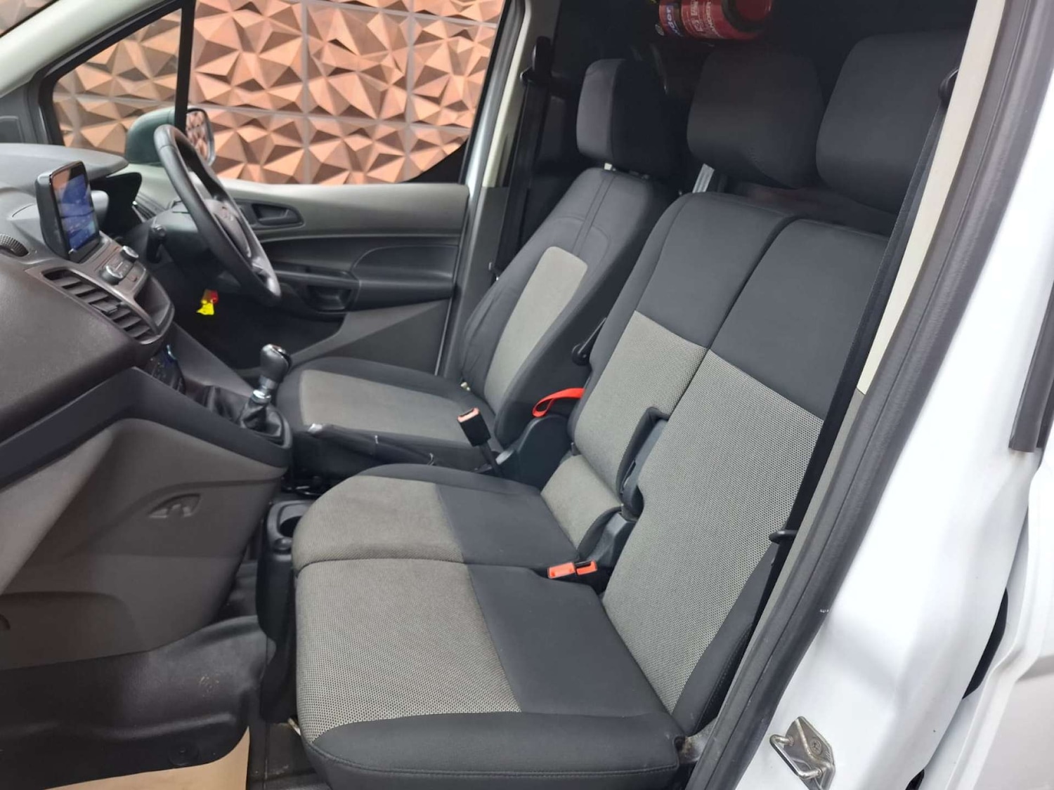 Used Ford Transit Connect 2020 for sale - 76921329: Photo 15