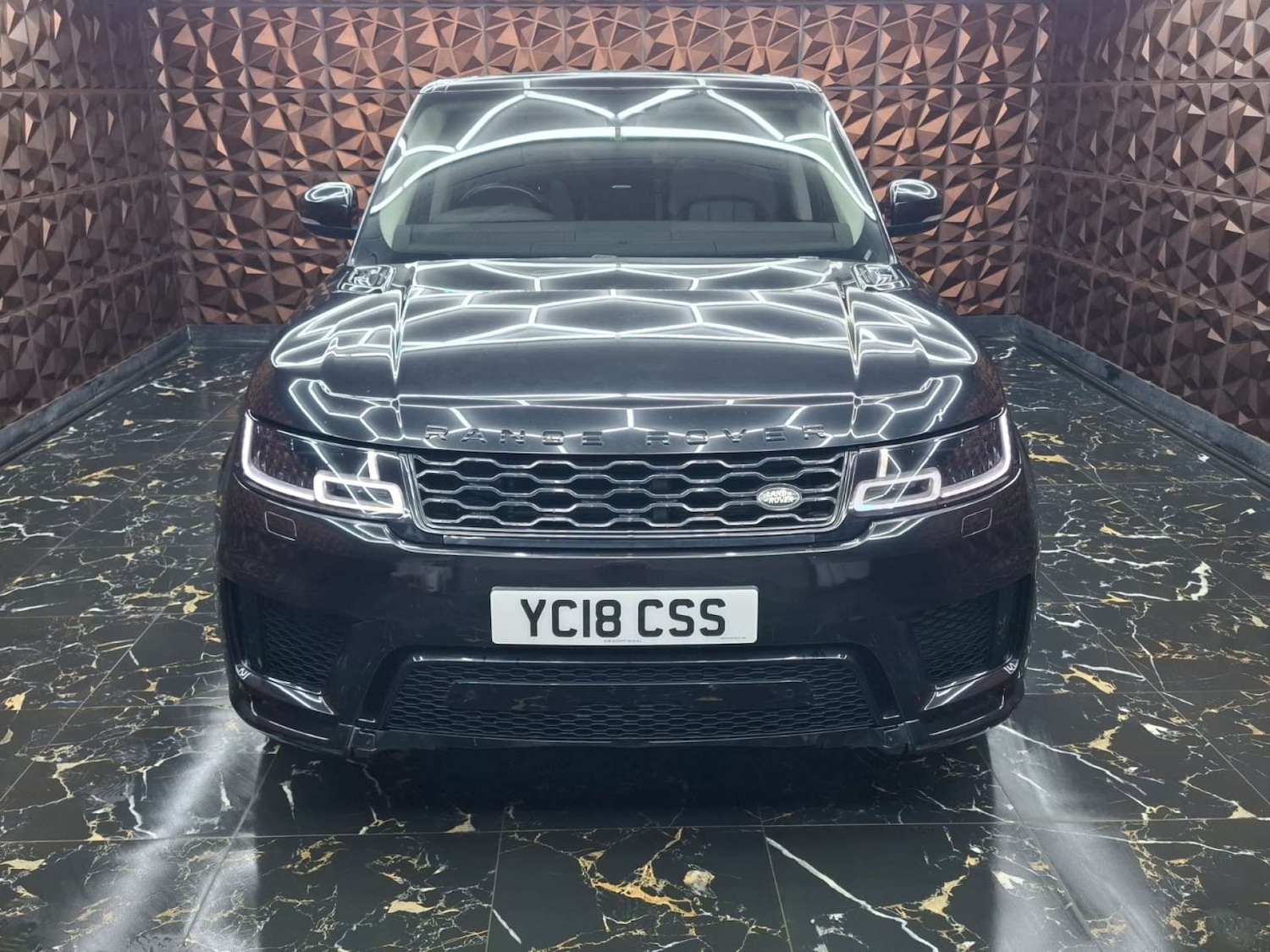 Used Land Rover Range Rover Sport 2018 for sale - 78211884: Photo 3