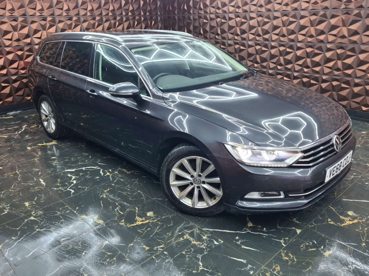 Used Volkswagen Passat 2018 for sale - 76921415: Photo 3