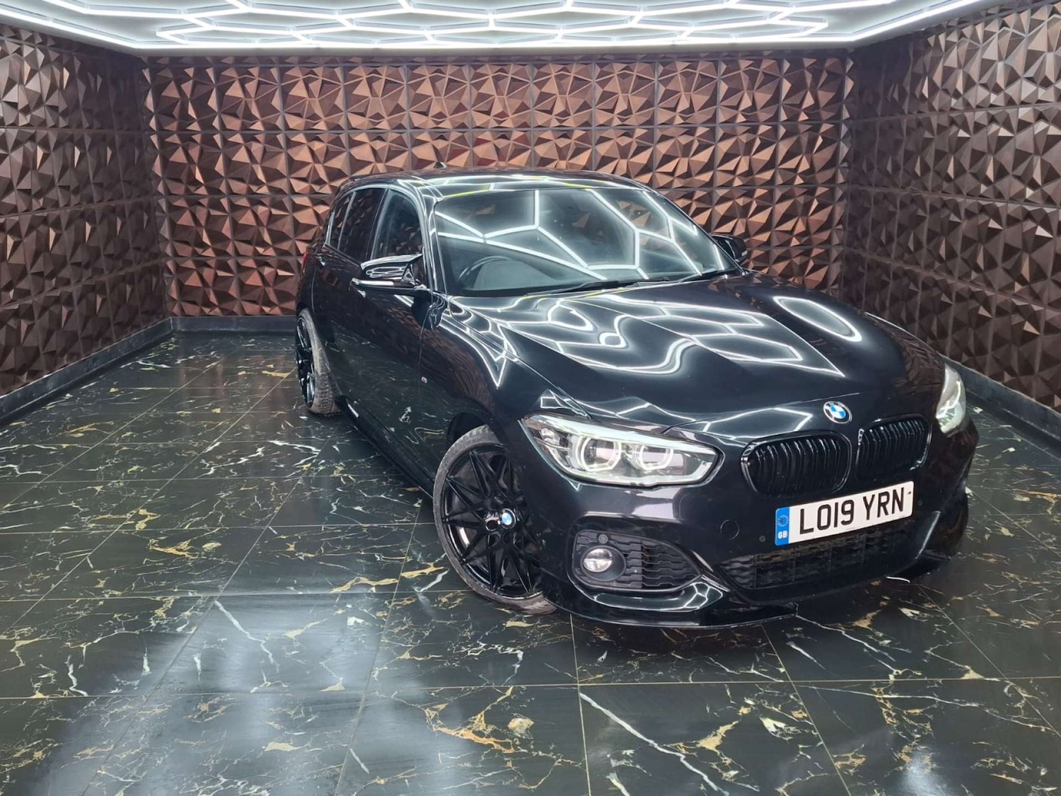 Used BMW 1 Series 2019 for sale - 77151159: Photo 1