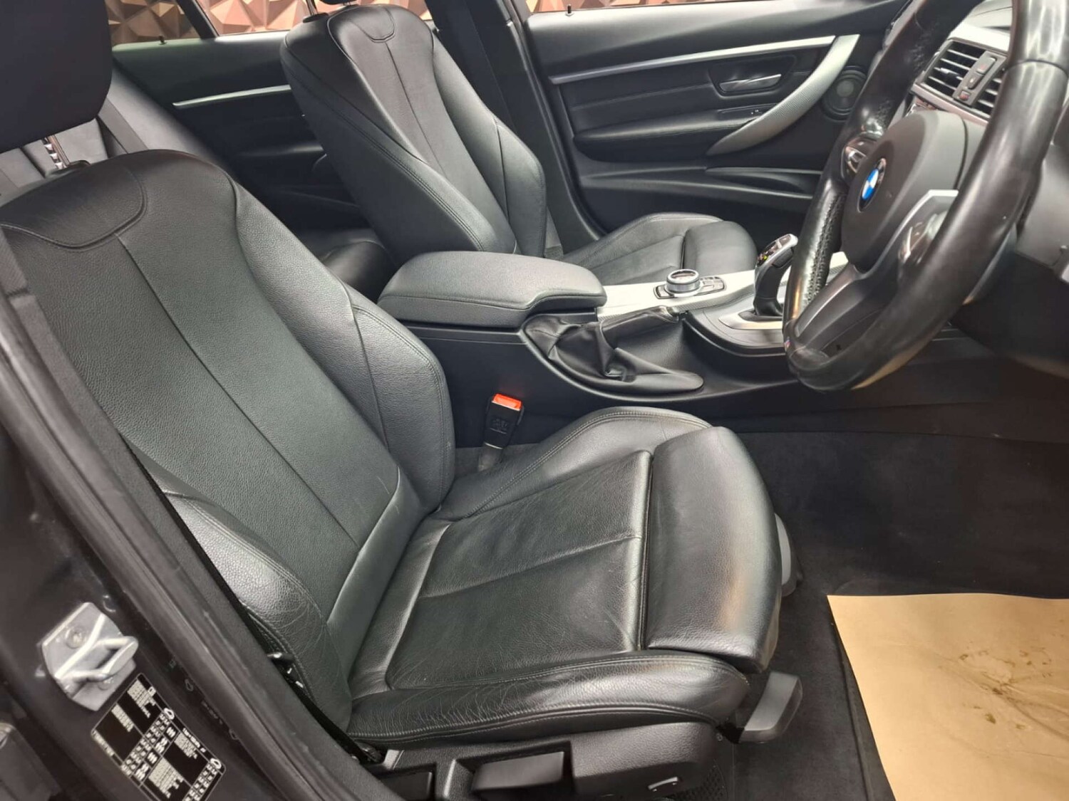 Used BMW 3 Series 2018 for sale - 76921442: Photo 10