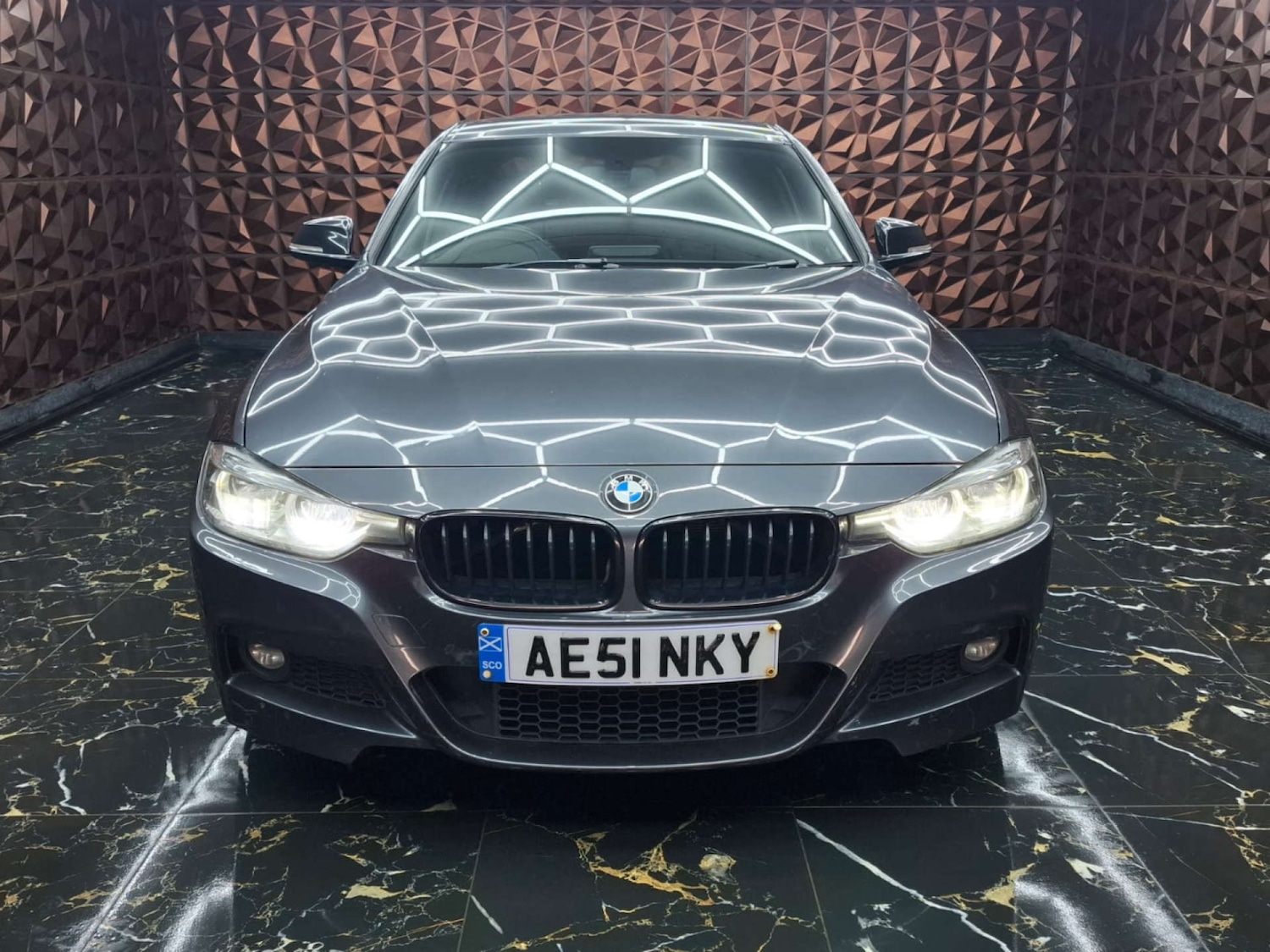 Used BMW 3 Series 2018 for sale - 76921442: Photo 3