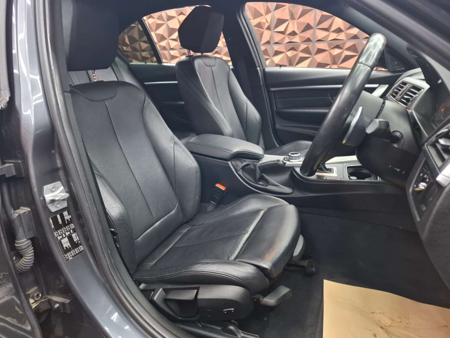 Used BMW 3 Series 2018 for sale - 76921442: Photo 9