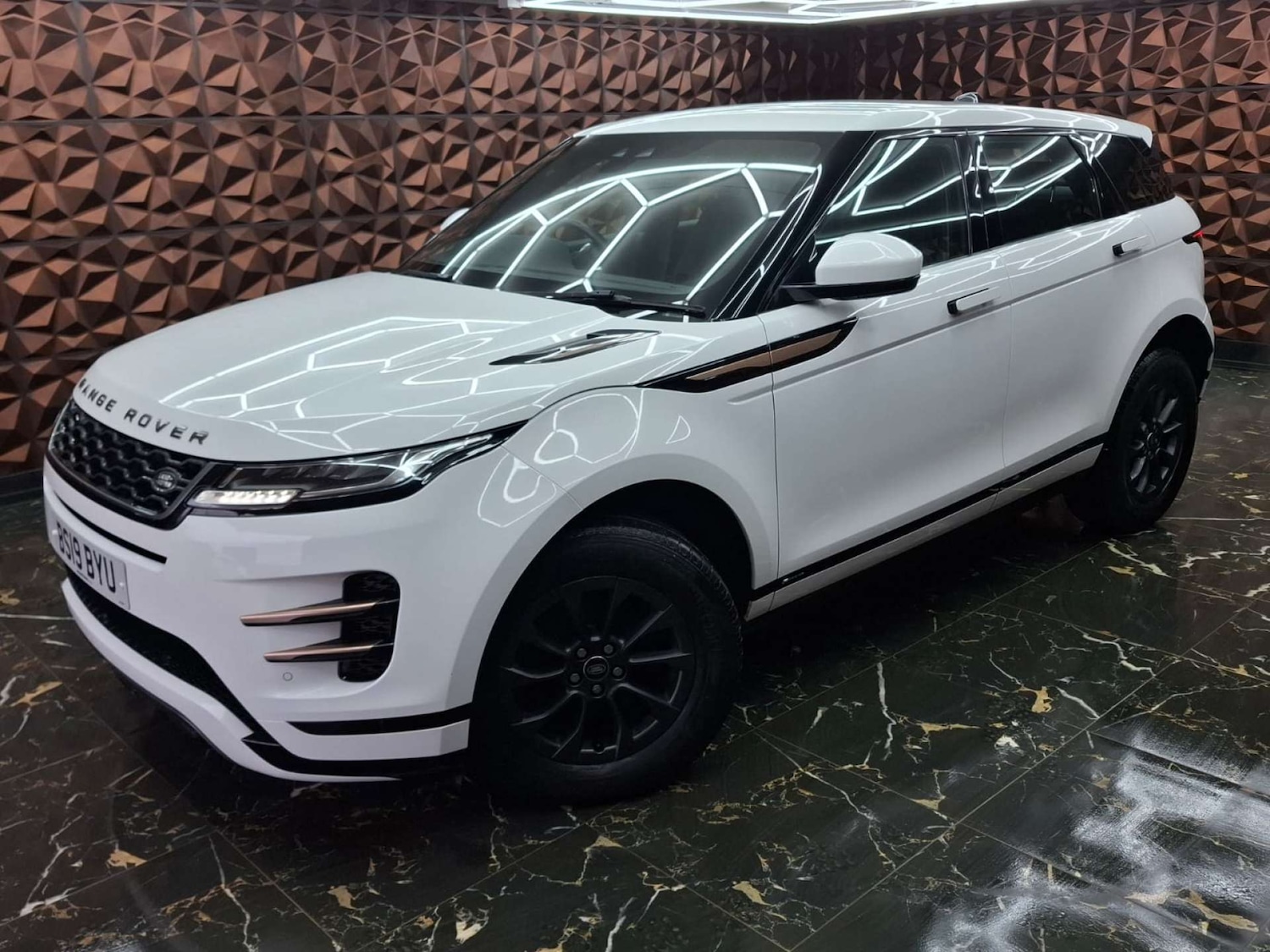 Used Land Rover Range Rover Evoque 2019 for sale - 77276715: Photo 4