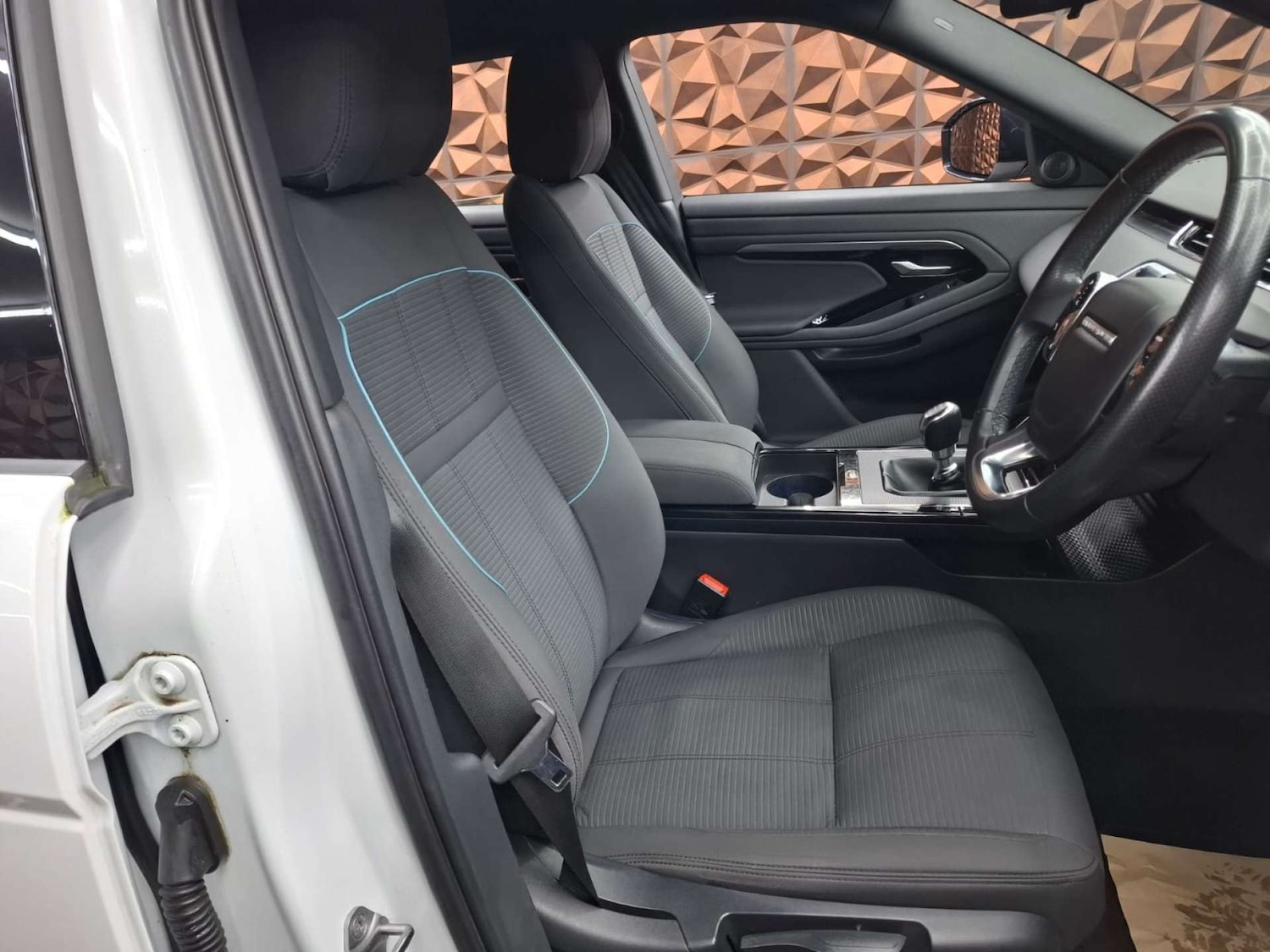 Used Land Rover Range Rover Evoque 2019 for sale - 77276715: Photo 8