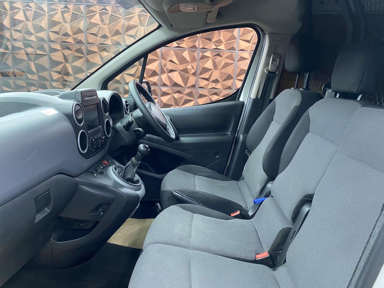 Used Peugeot Partner 2018 for sale - 78122069: Photo 10