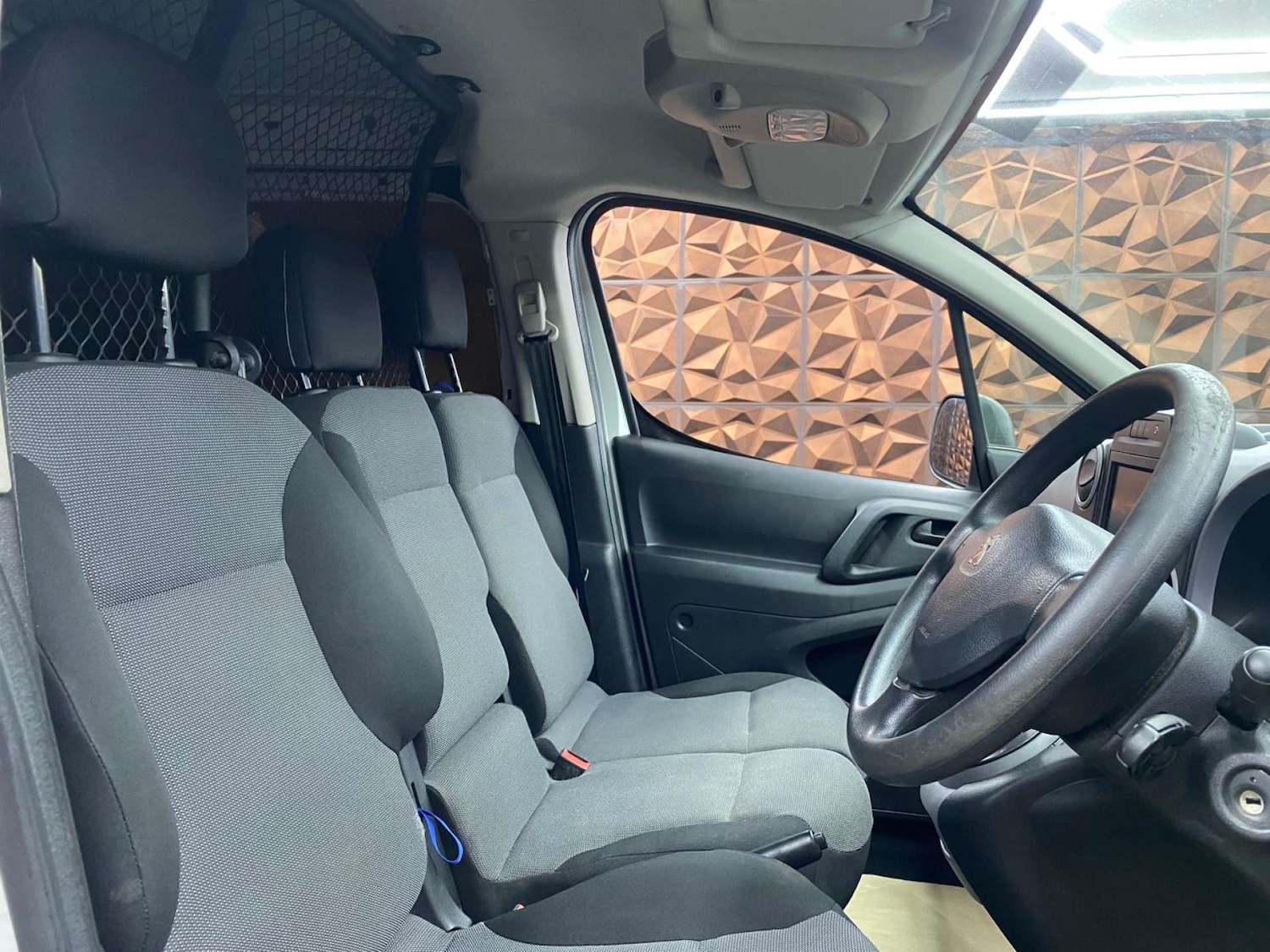 Used Peugeot Partner 2018 for sale - 78122069: Photo 8