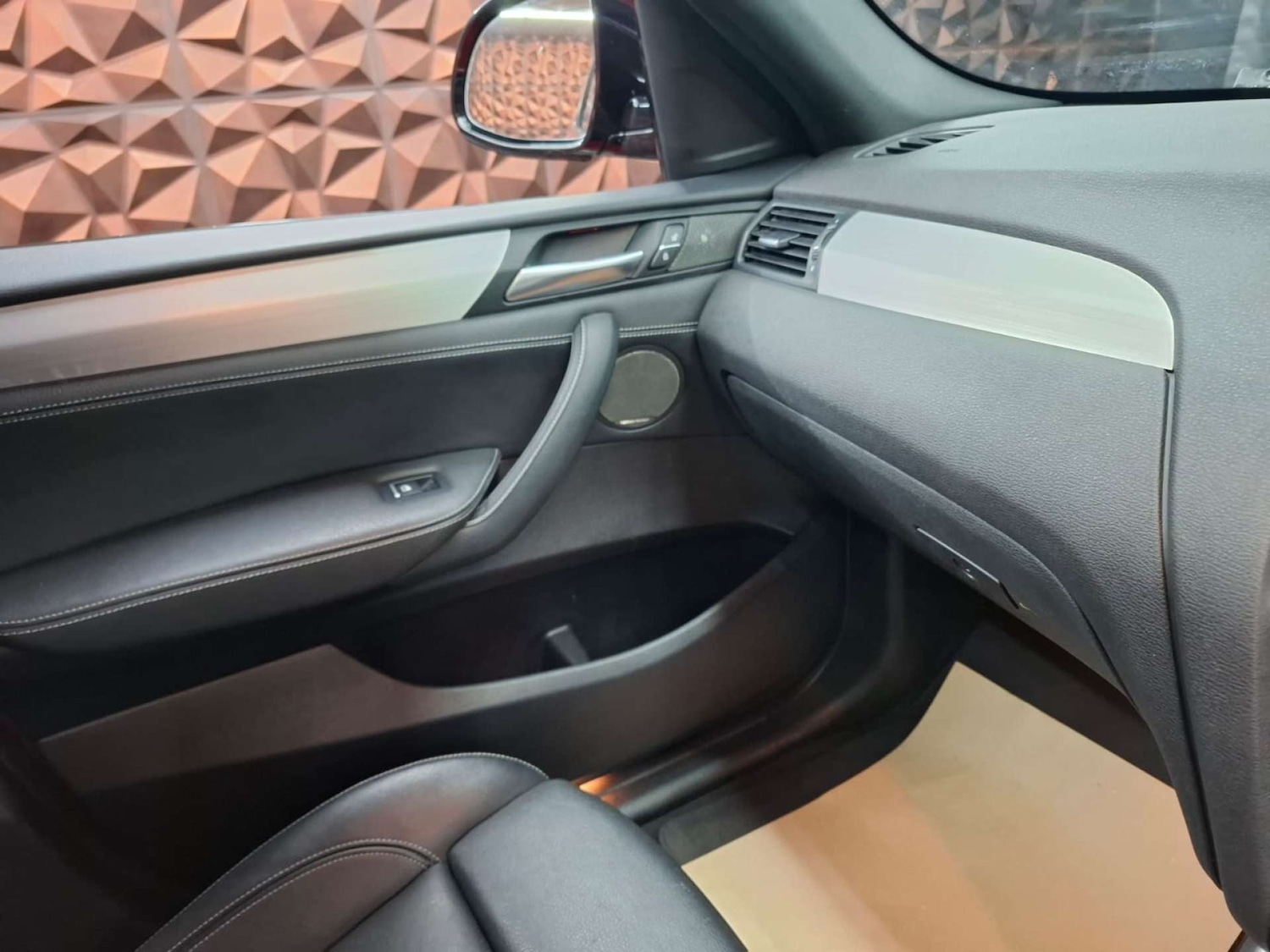 Used BMW X4 2015 for sale - 76921340: Photo 9