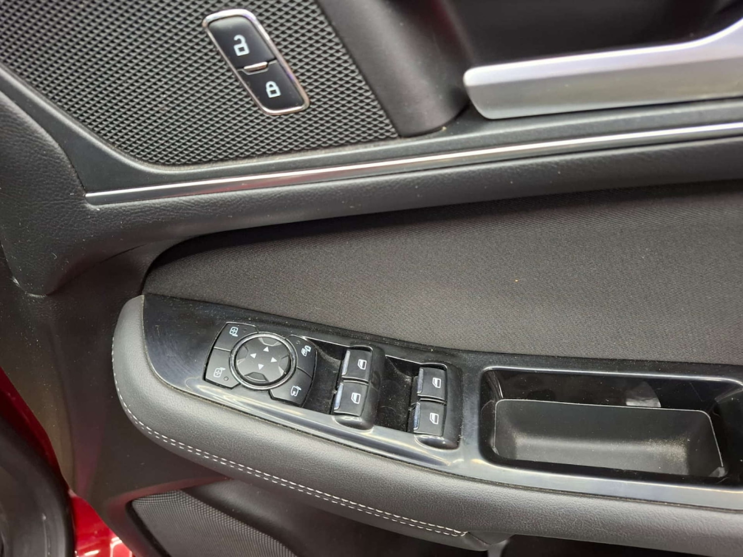 Used Ford S-Max 2017 for sale - 77151304: Photo 45