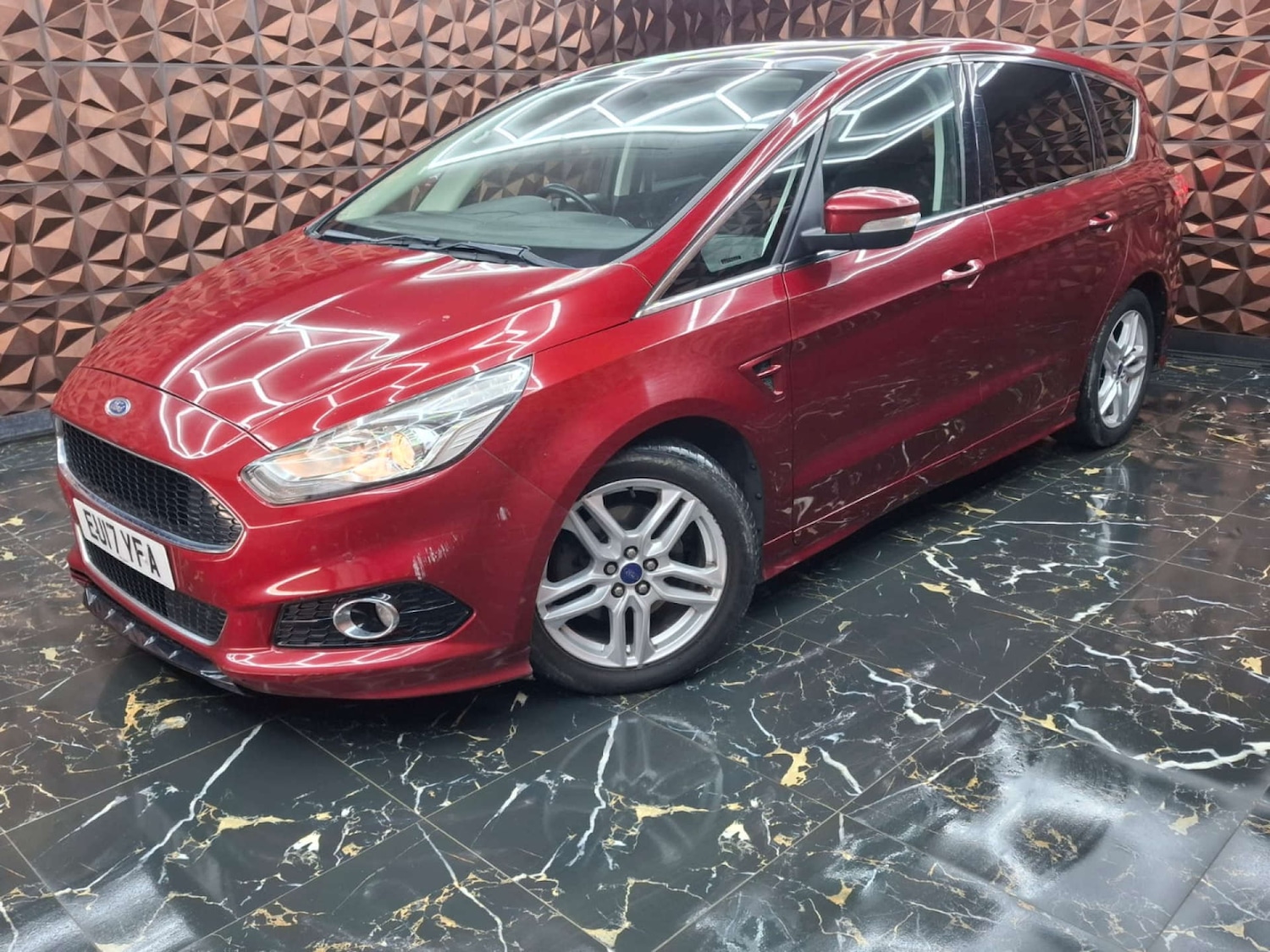 Used Ford S-Max 2017 for sale - 77151304: Photo 6