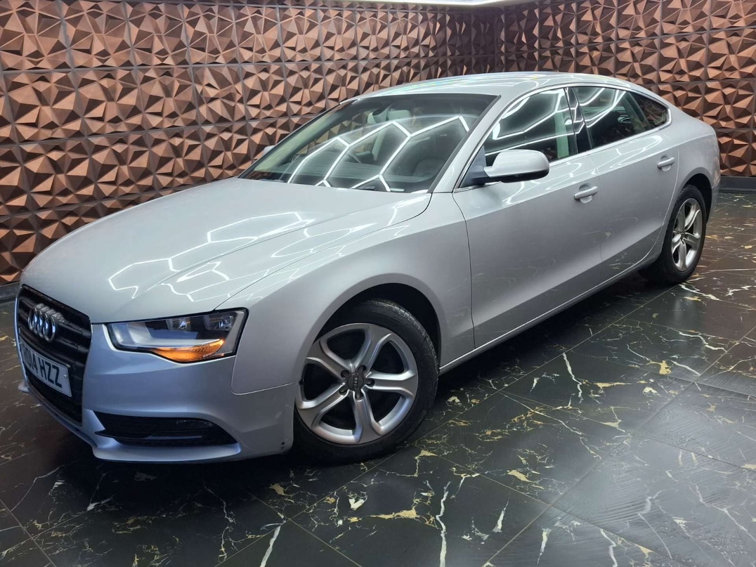 Used Audi A5 2014 for sale - 77151188: Photo 4