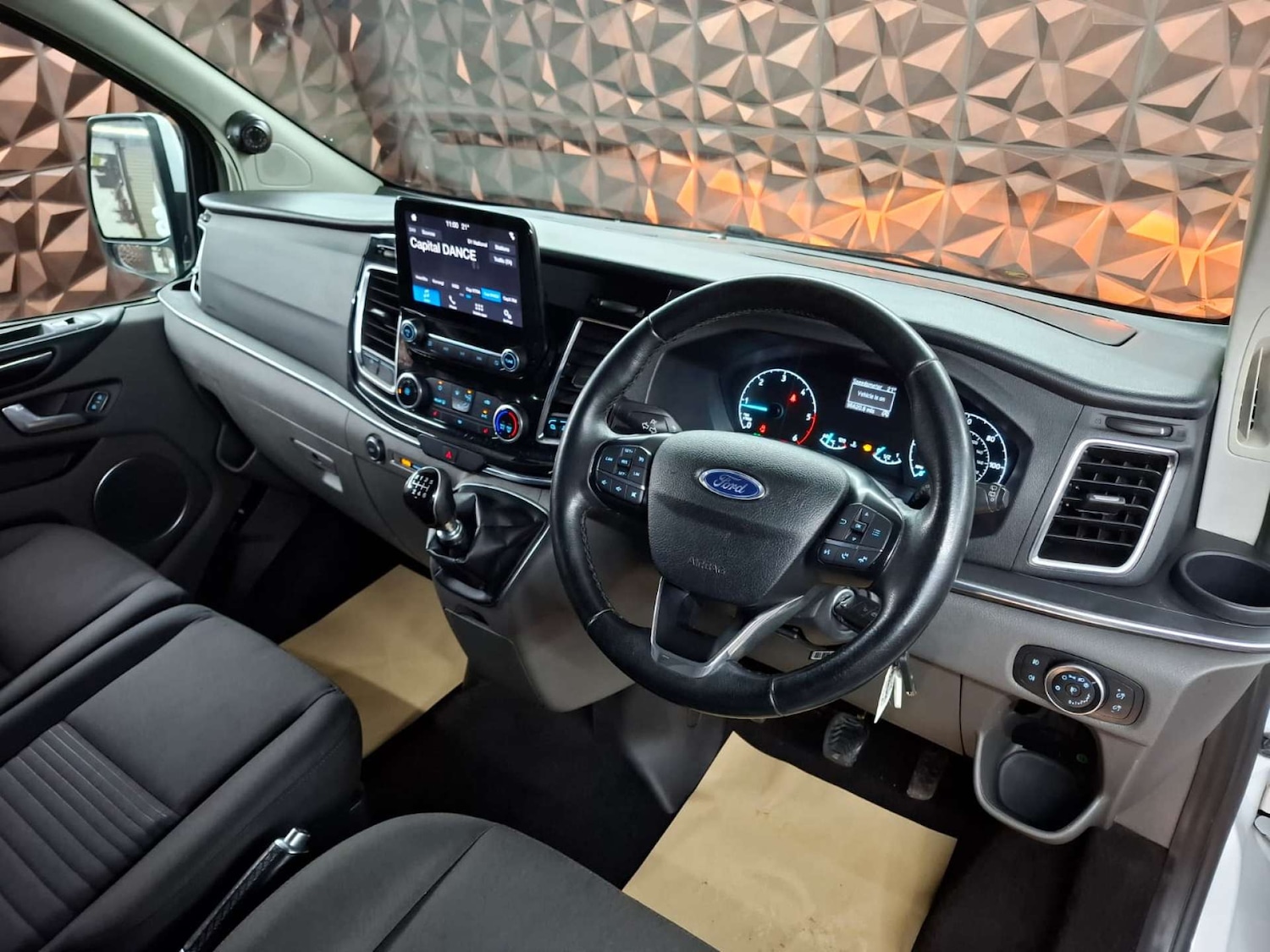 Used Ford Tourneo Custom 2019 for sale - 78122976: Photo 10