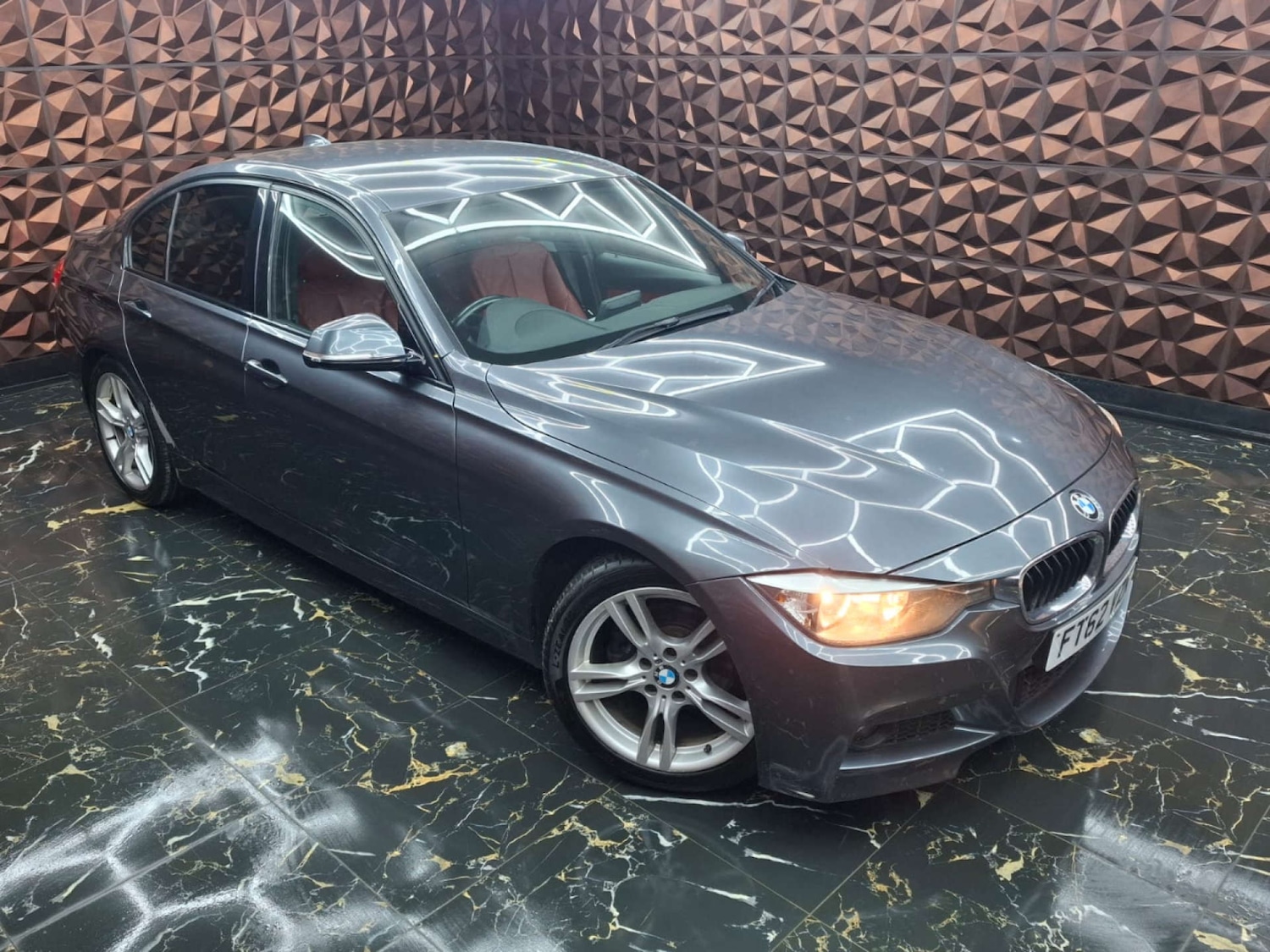 Used BMW 3 Series 2012 for sale - 76921332: Photo 2