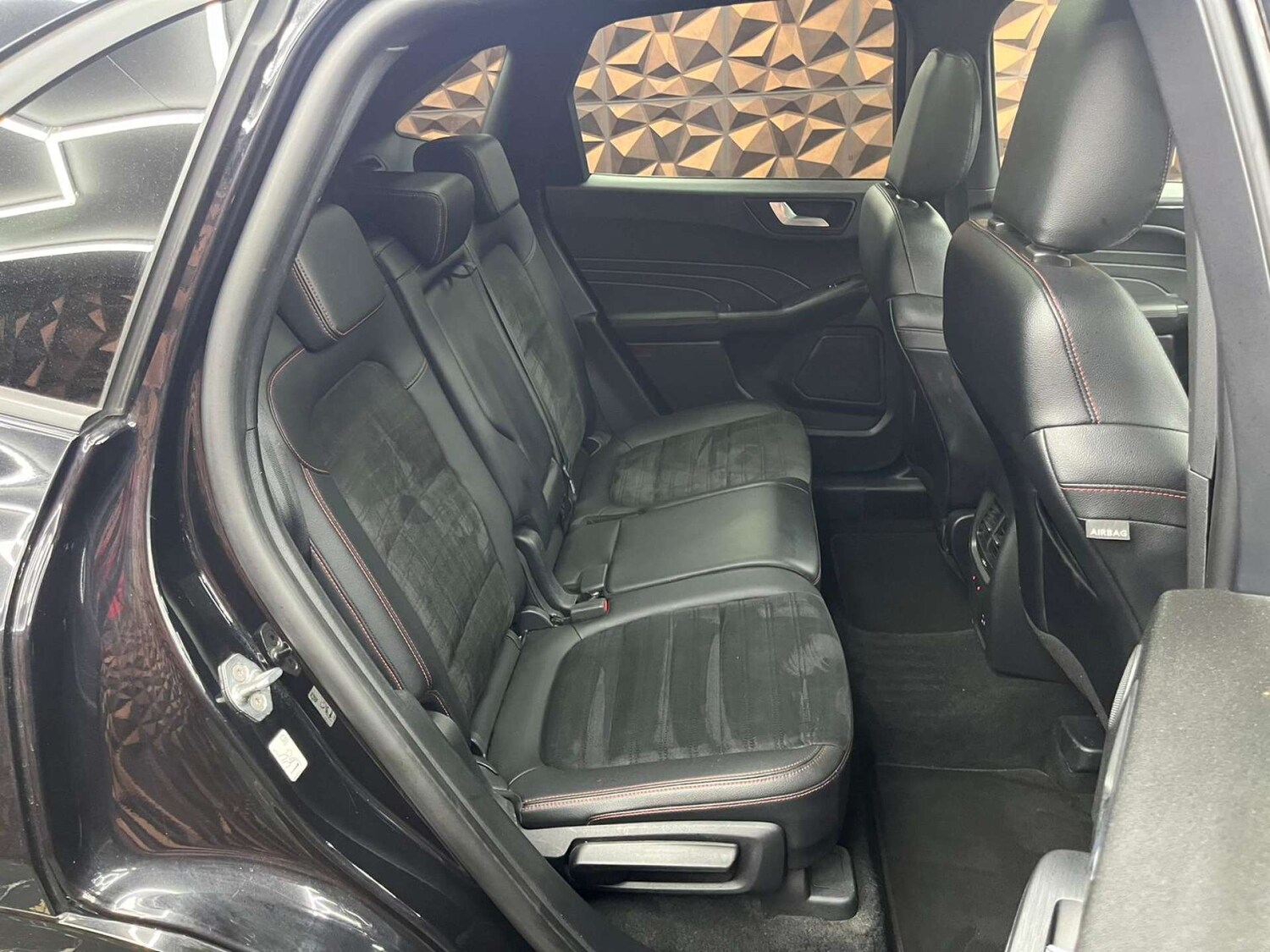 Used Ford Kuga 2022 for sale - 76921480: Photo 10