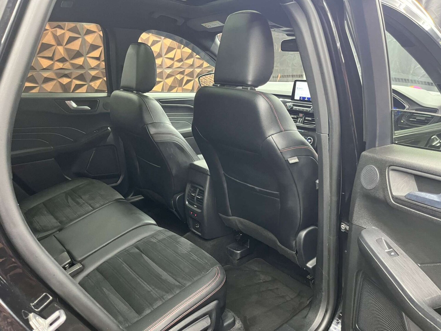 Used Ford Kuga 2022 for sale - 76921480: Photo 11