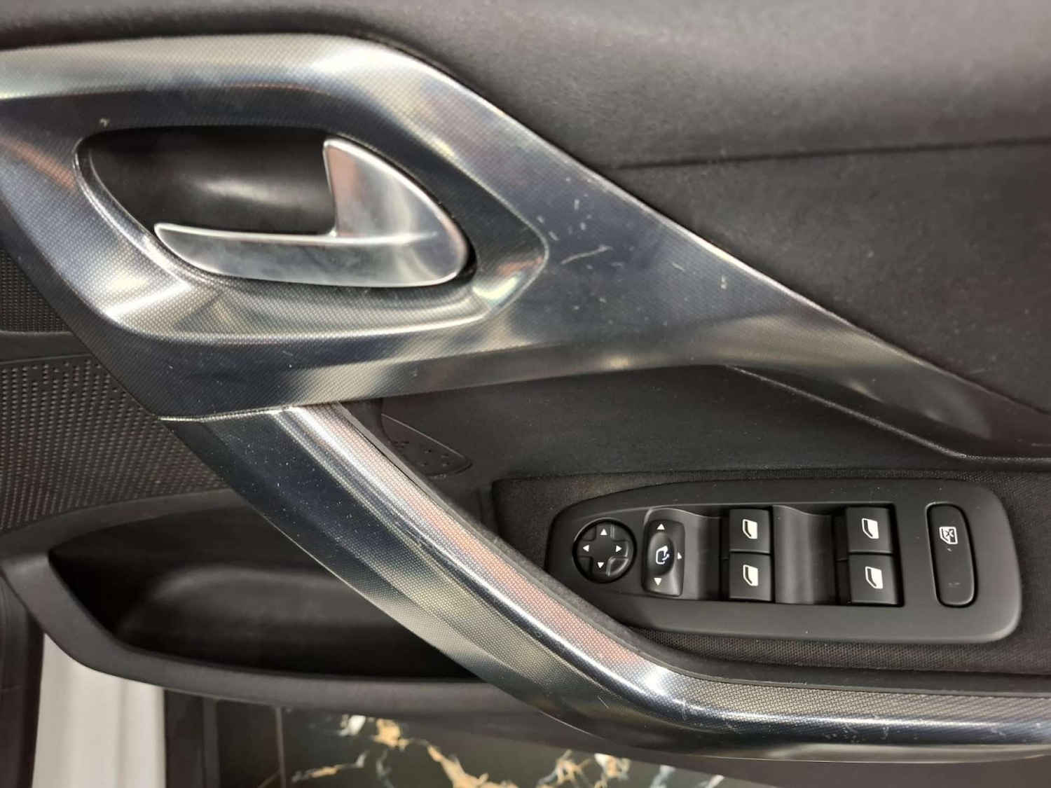 Used Peugeot 2008 2016 for sale - 76921408: Photo 16